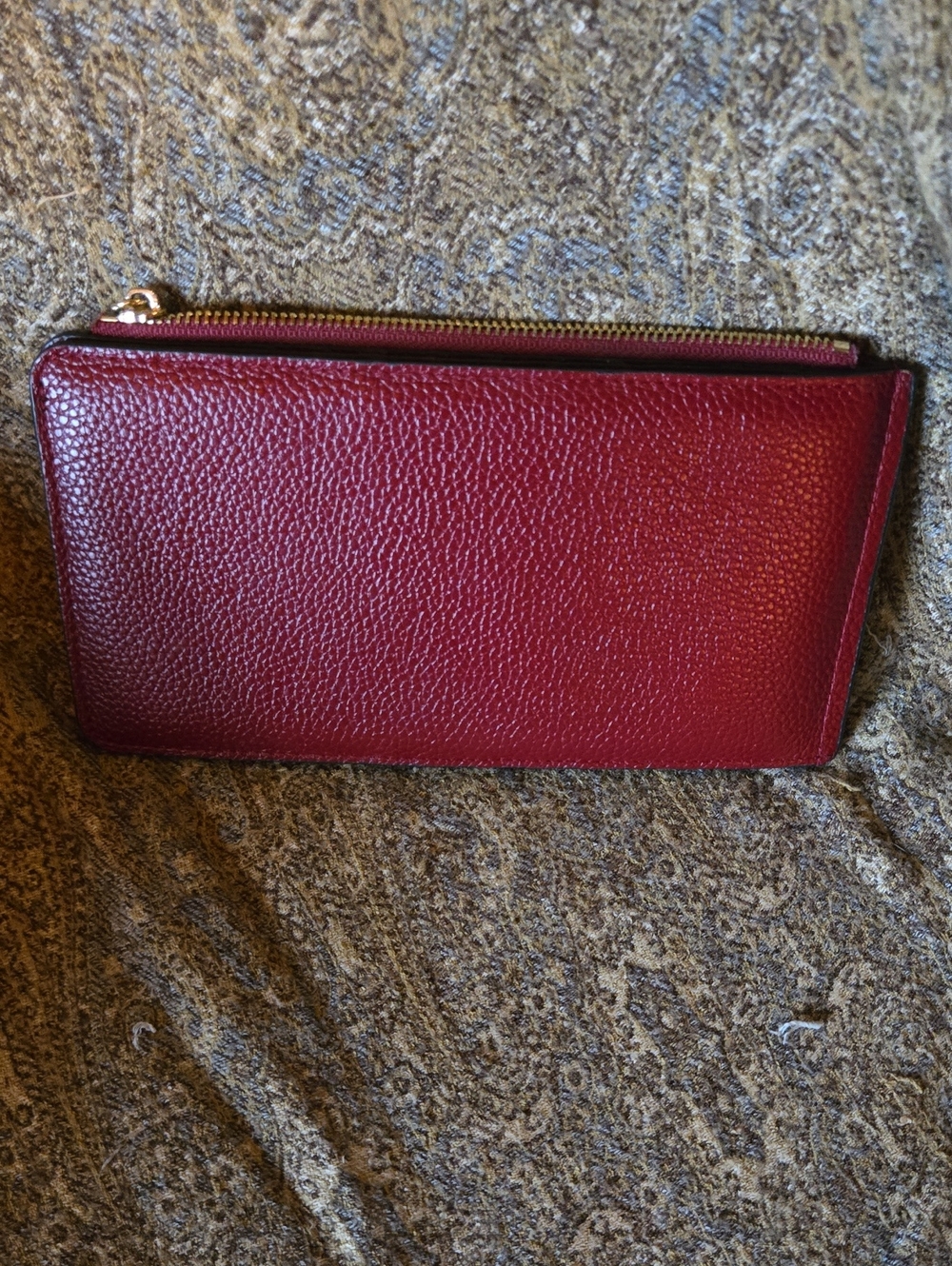 Women's Pebbled 100% Leather Zip Wallet - Red
